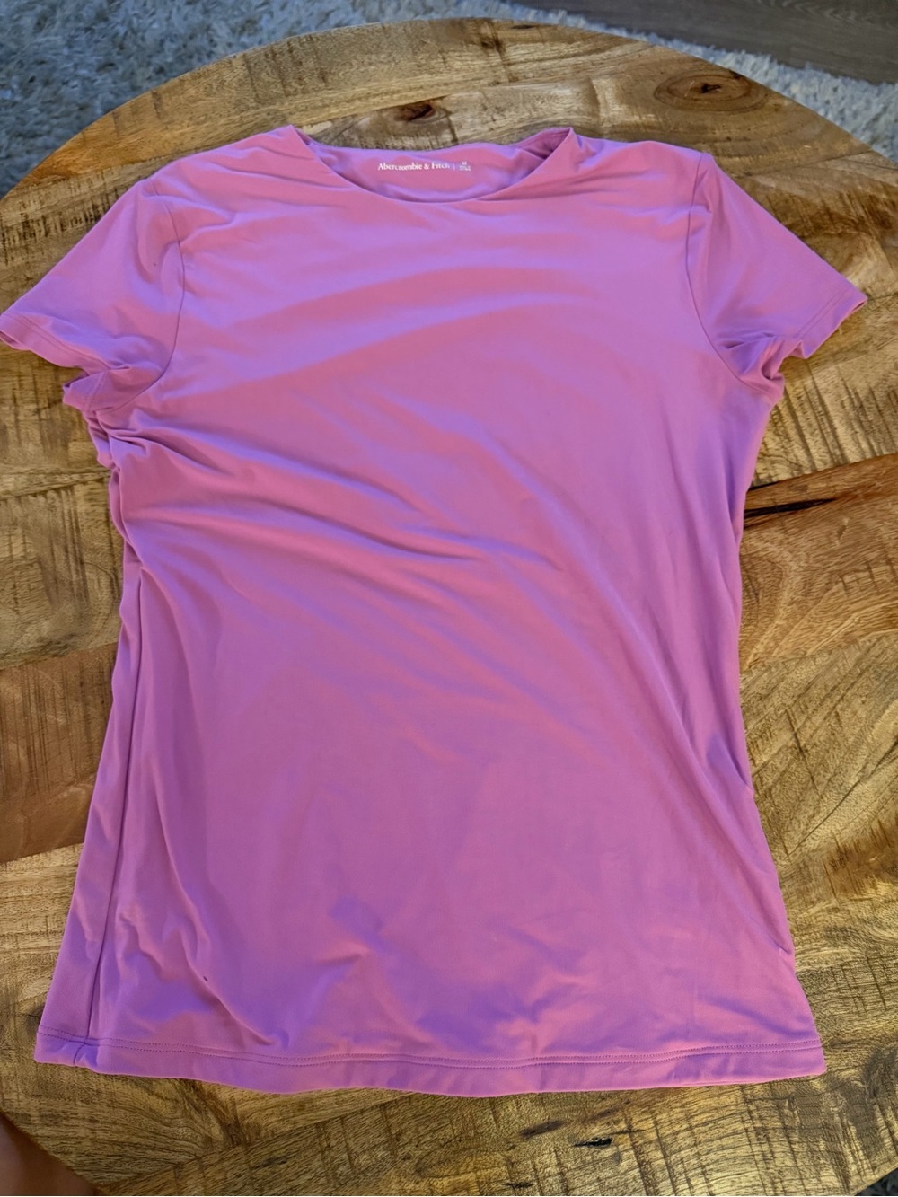 2 Abercrombie & Fitch Seamless Matte Shirts
PINK & BLUE Sz M Medium - Picture 3 of 6